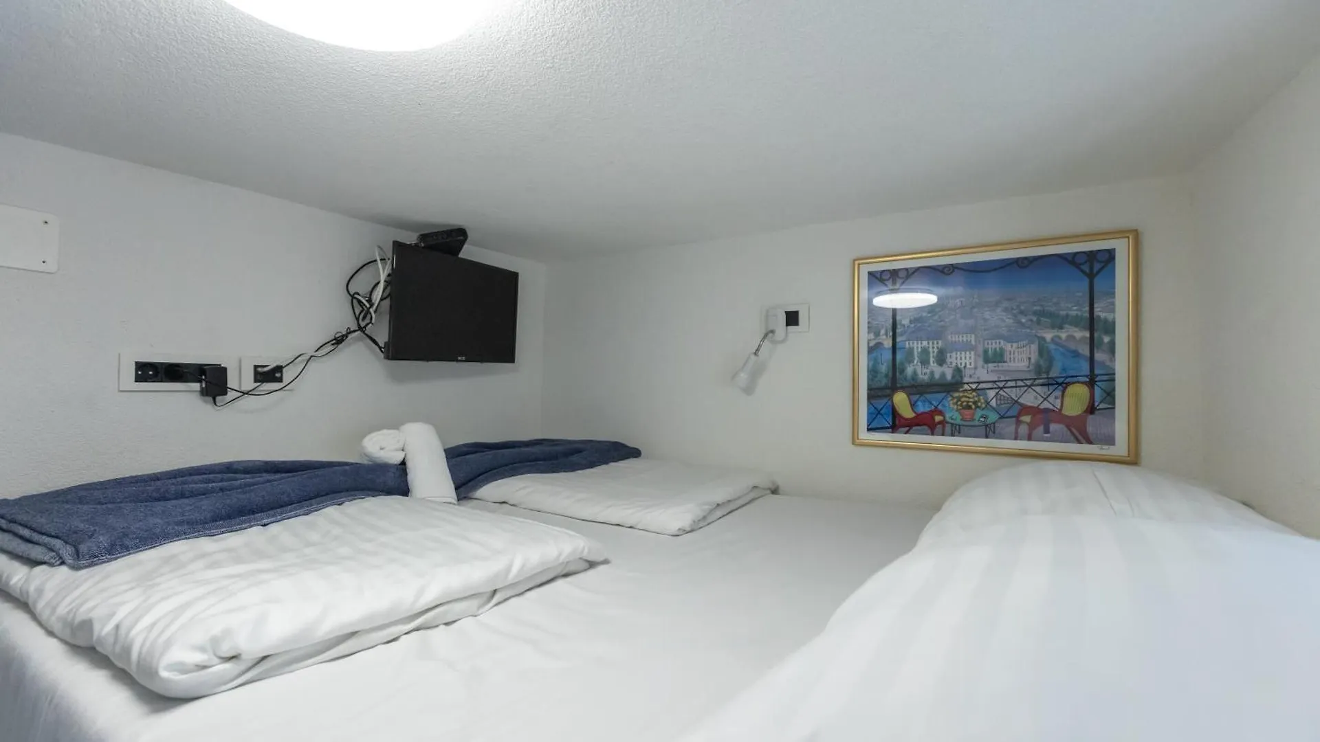 D Room Old Town Center 扎达尔