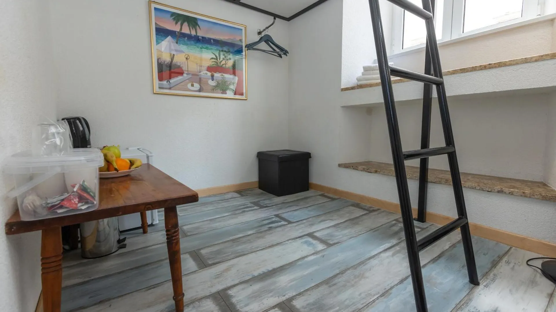 D room old Town center Zadar Apartament